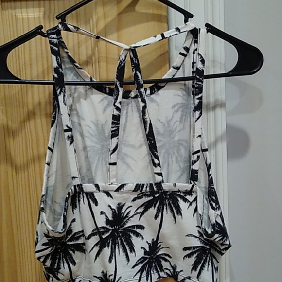 Charlotte Russe palm tree halter/tank cropped top - Picture 2 of 3